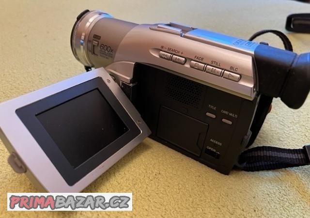 videokamera-panasonic-nv-ds-38