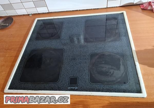 vestavny-sporak-se-sklokeramickou-deskou-gorenje