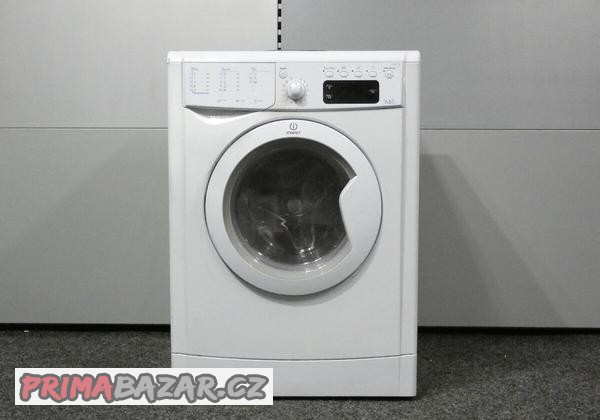 pouzita-pracka-se-susickou-indesit-iwde-7125b