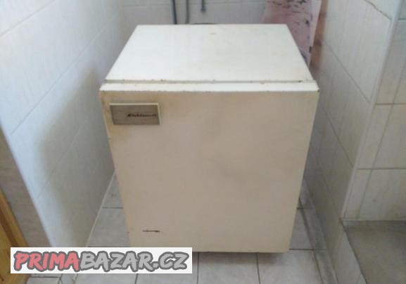 retro-chladnicka-elektrosvit