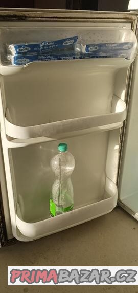prodam-lednici-s-mrazicim-boxem