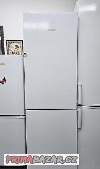 lednice-s-mrazakem-whirlpool-kombinovana