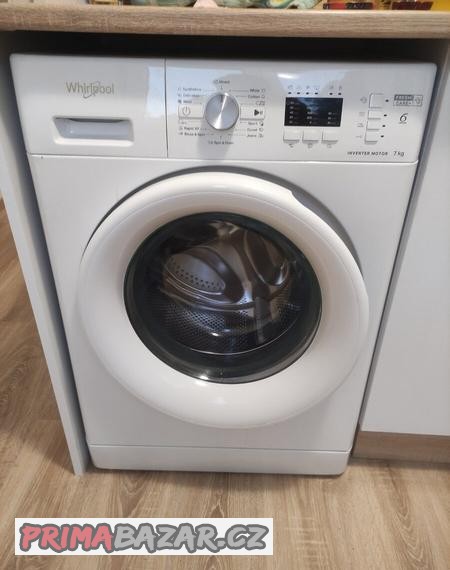 Pračka Whirlpool, rok stará stále v zaruce