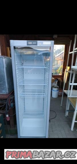 lednice-400-l-sklenena-dvirka