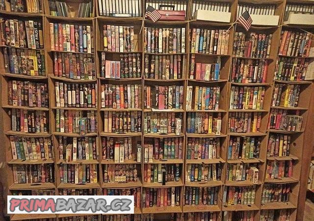 jake-koliv-mnozstvi-staryh-a-pozkozenyh-i-vhs-kazet-za-moji