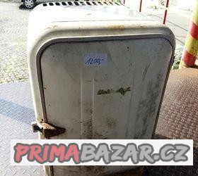 retro-lednice-na-repas