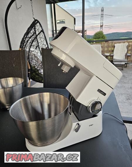 kuchynsky-robot-kenwood-chef