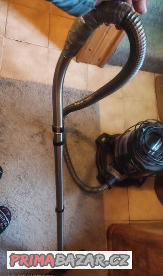 rainbow-vysavac-hadici-s-kartacem-koupim