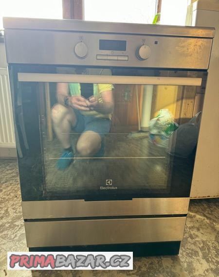 indukcni-sporak-electrolux