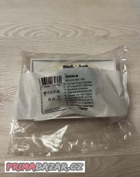 mgu23-065-18d-zasuvka-dvojnasobna-bila-16x