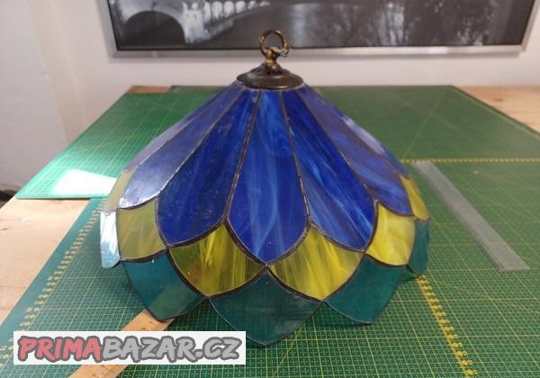 lustr-vyrobeno-rucni-tiffanyho-technikou