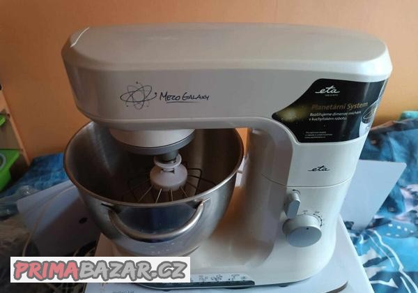 kuchynsky-robot-eta-galaxy