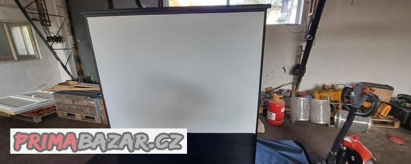 mobilni-vysuvne-platno