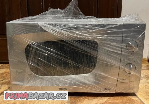 mikrovlnna-trouba-zanussi-zm21mgs