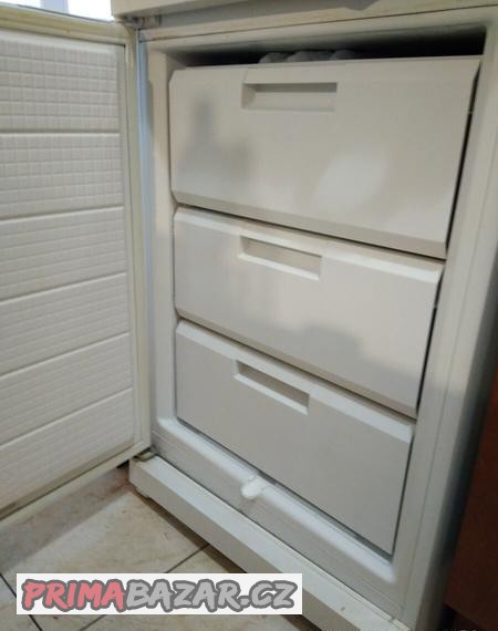 lednice-bosch-kgs-3500