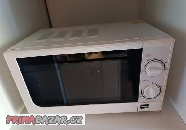mikrovlnna-trouba-fairline-700w