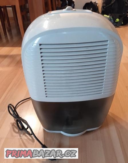 odvlhcovac-vysousec-de-longhi-dem-8-5