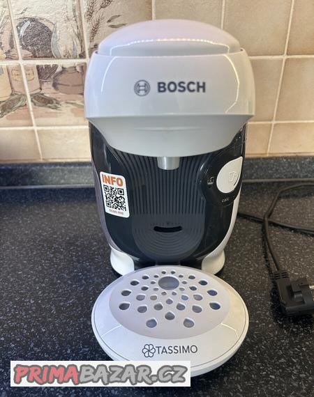 kavovar-na-kapsle-bosch-tas1104-style-bili