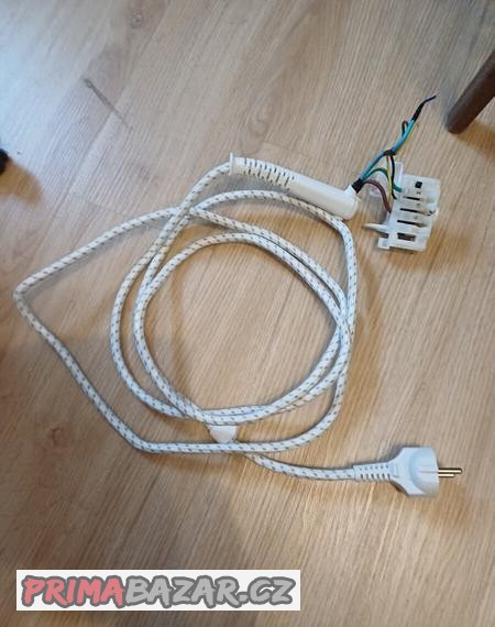 kabel-k-zehlicce-opleteny-napajeci-kabel