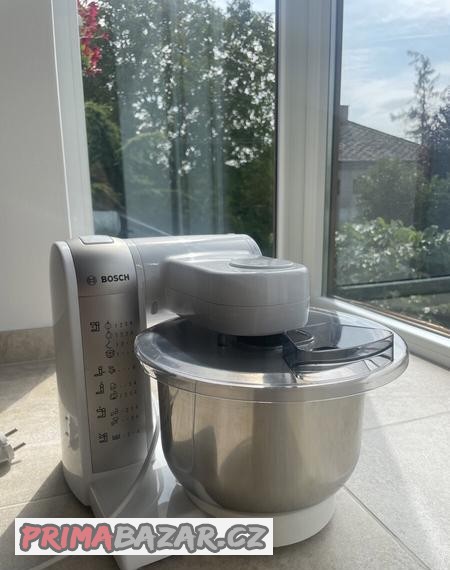 kuchynsky-robot-bosch-mum-4880eu