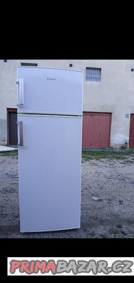 candy-lednice-s-mrazakem