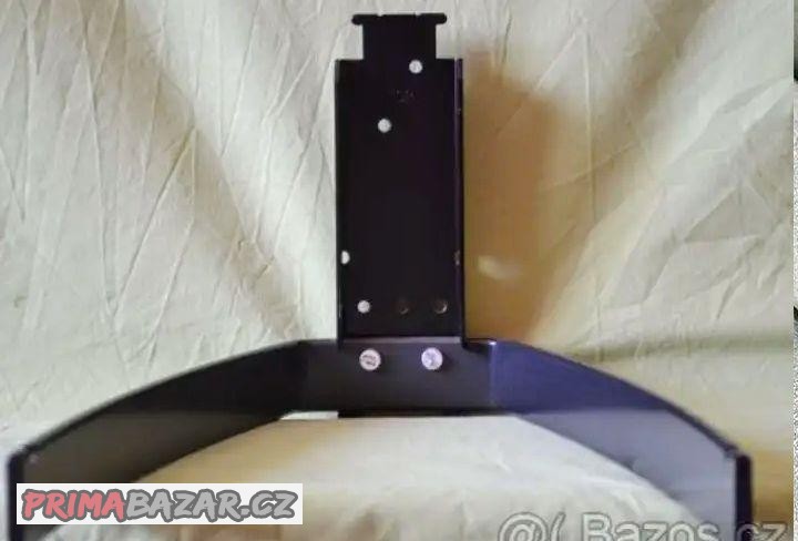 nastenne-drzaky-na-reproduktory