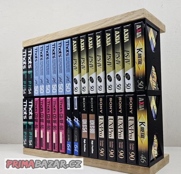 mc-kazety-stojanek-kapacita-32ks