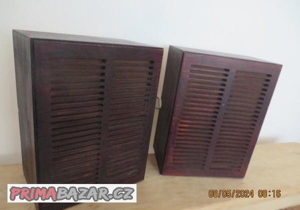 tesla-reproduktory-r-1965-kryty-z-dreva