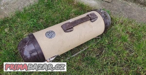 stary-vysavac-elektro-praga