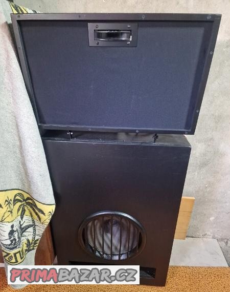 tesla-akr-153-kino-reprobedny