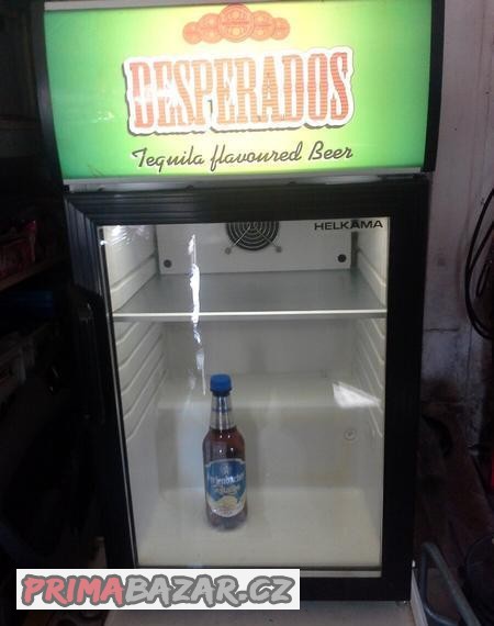 chladici-proskleva-vitrina-na-napoje