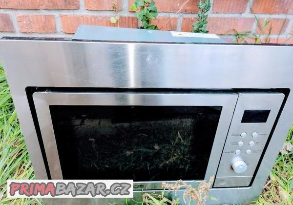 mikrovlnka-s-grilem-baumatic-900-wattu