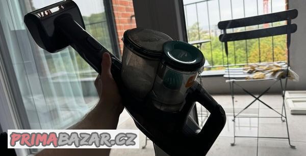 bezdratovy-tycovy-vysavac-philips-speed-pro