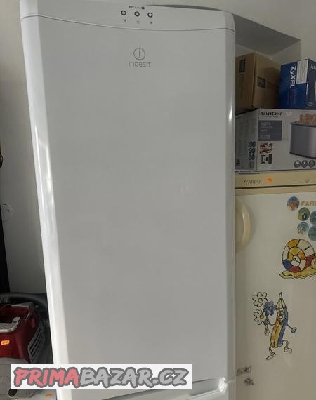 lednice-no-frost-indesit-2-kompresory