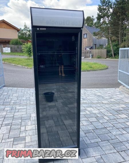 prodam-prosklenou-lednici