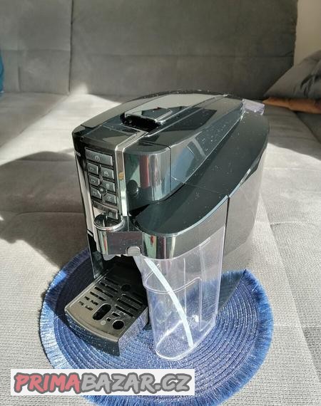 kavovar-saeco-latte-nero