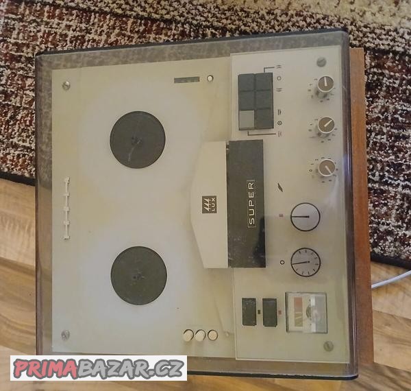 kotoucovy-magnetofon-tesla-b-444-lux