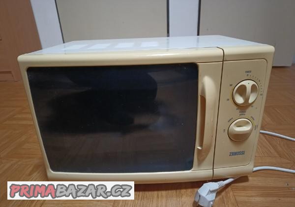 mikrovlnna-trouba-zanussi