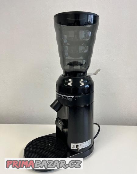 mlynek-hario-v60-electric-grinder