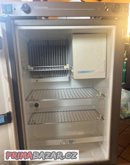 lednice-do-karavanu-electrolux