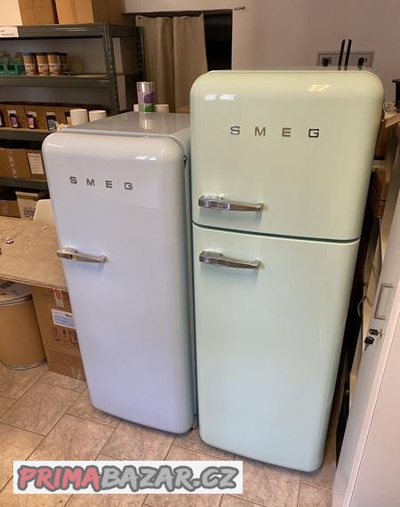 smeg-fab30-nejnovejsi-model-panty-na-leve-zanovni