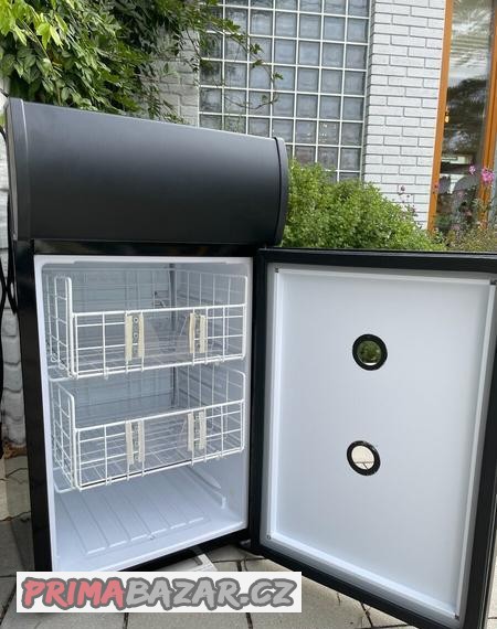 lednicka-na-bag-in-boxy-cerna