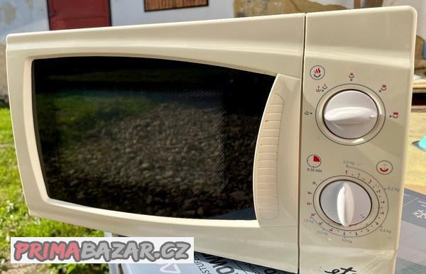 mikrovlnna-trouba-eta