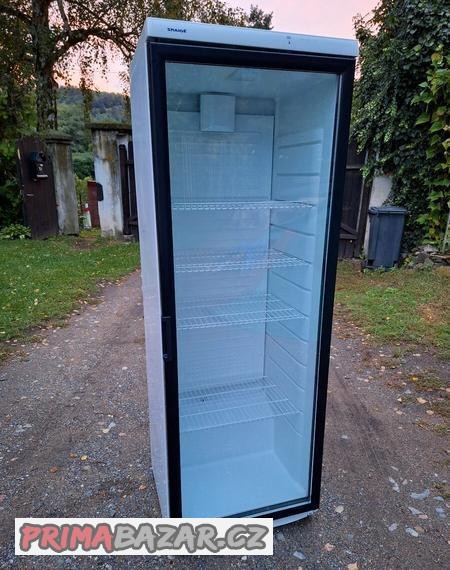 prosklene-lednice-snaige-nove