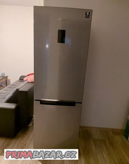 lednice-samsung-s-mrazakem