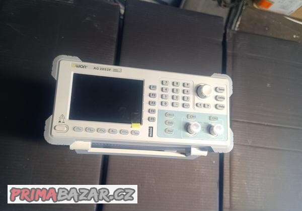 generator-funkci-owon-2052f