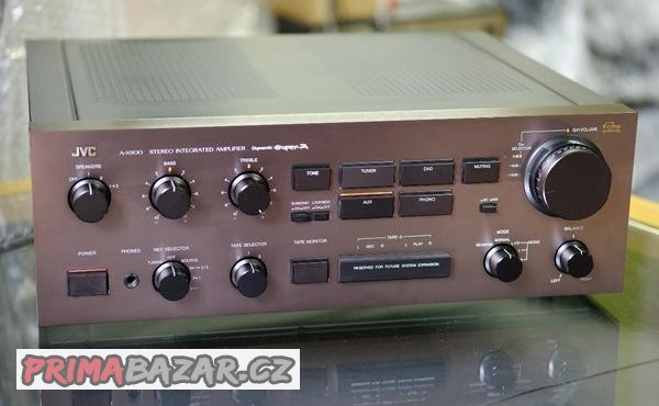 jvc-ax-900-jeden-z-nejvyssich-modelu-zesilovace-80let