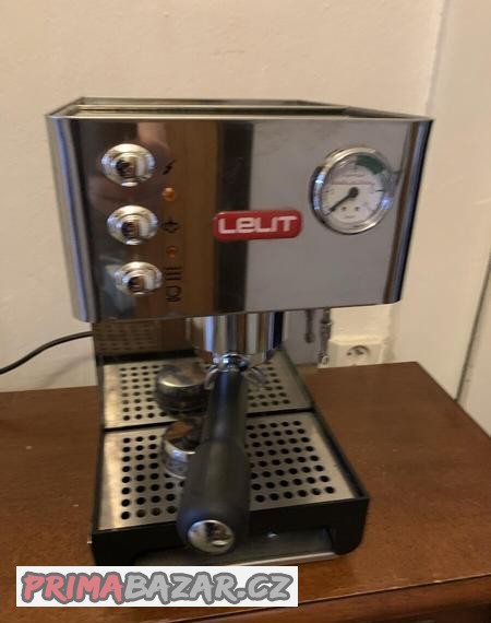 kavovar-lelit