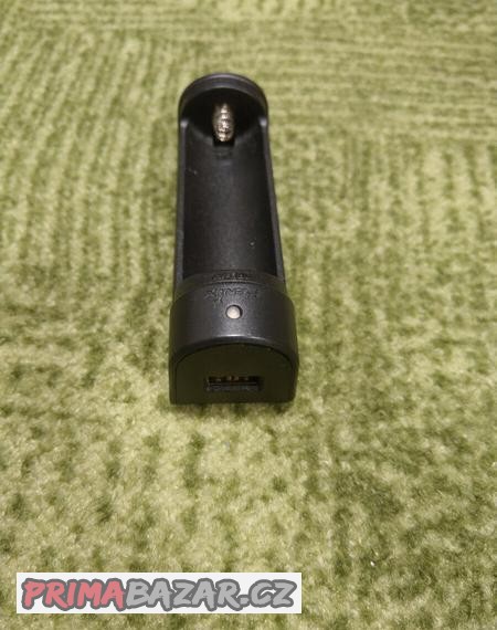 nabijecky-baterii-18650-fenix-are-x1