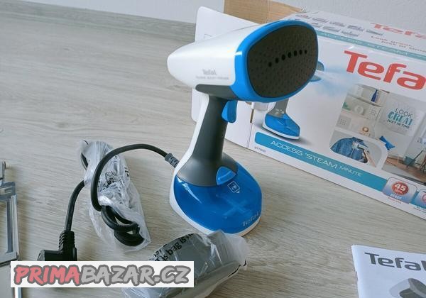 novy-rucni-naparovac-odevu-tefal